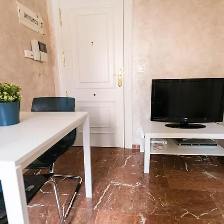 Apartamento Plaza De Por La Paz, 5 Alojamiento Jaén